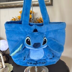 NWOT STITCH PLUSH TOTE BAG